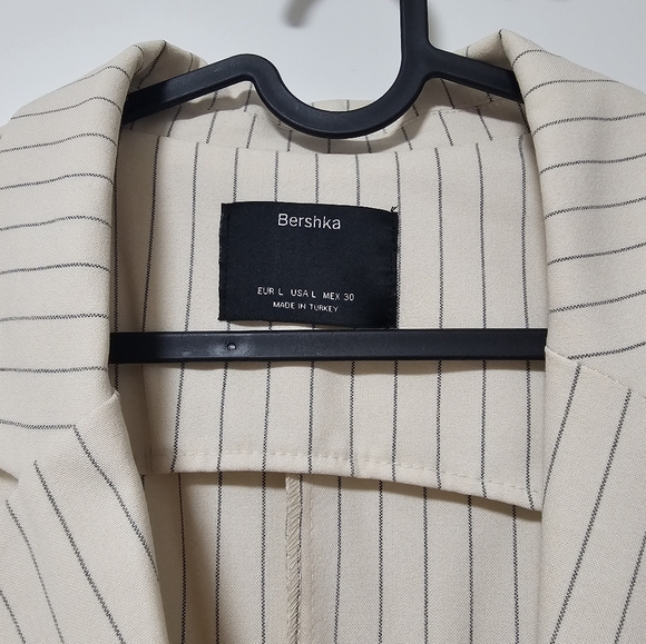 20 - Bershka Striped Neutral Blazer Dress - Picture 2 of 13